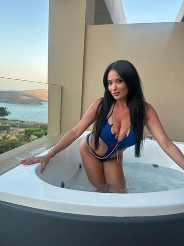Anissa Kate